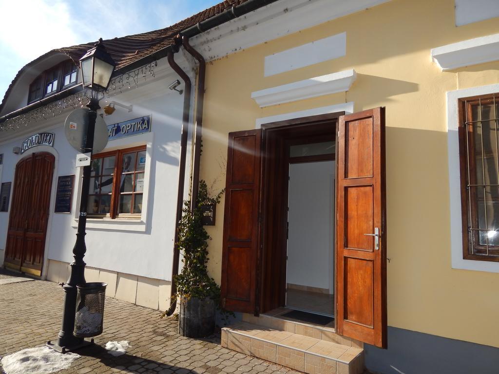 Csillagvirag Apartman Apartment Mosonmagyaróvár Exterior foto